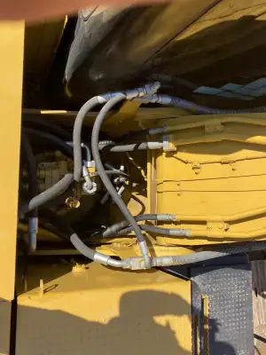Used Caterpillar 320D Excavator photo 7
