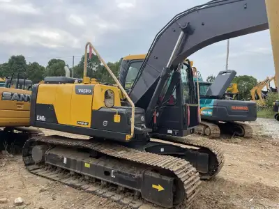 Used Volvo EC140 Excavator photo 3