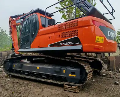 Used Doosan DX300LC-9C Excavator photo 5