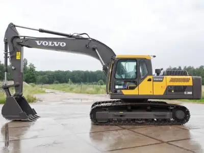 Used Volvo EC200D Excavator photo 4