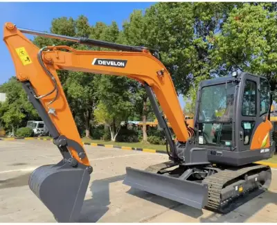 Used Doosan 60 Mini Excavator photo 2
