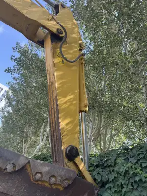 Used Komatsu 460 Excavator photo 3