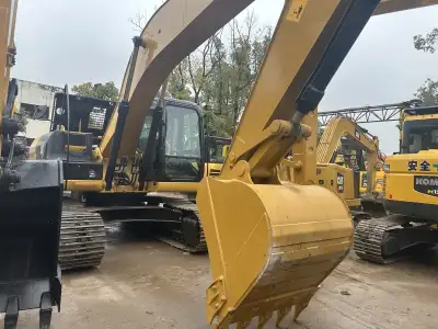 Used Caterpillar 320 Excavator photo 3