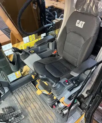 Used Caterpillar 326GC Excavator photo 5