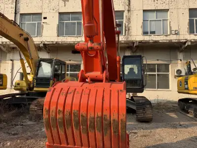 Used Hitachi 240 Excavator photo 6