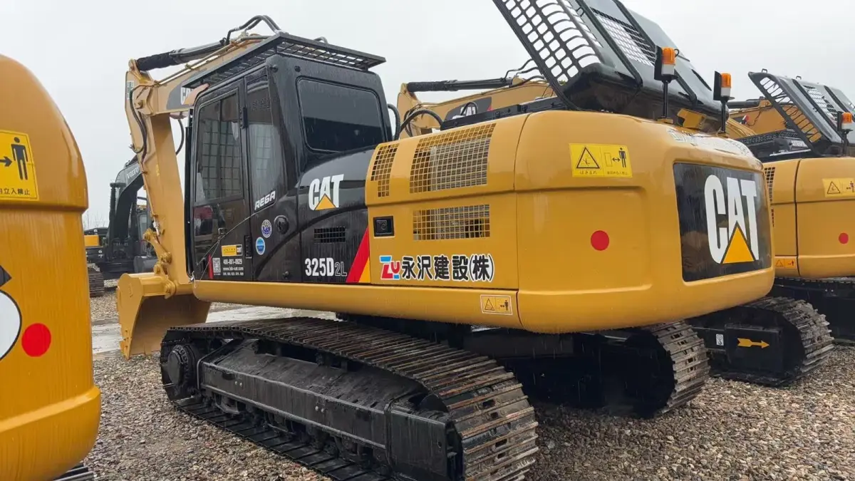 Used Caterpillar 325D2L Excavator photo 1
