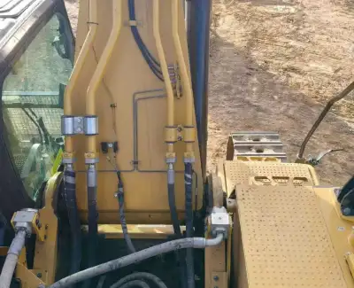 Used Caterpillar 352 Excavator photo 9