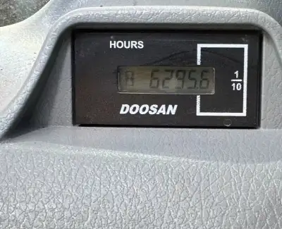 Used Doosan DX520 Excavator photo 8