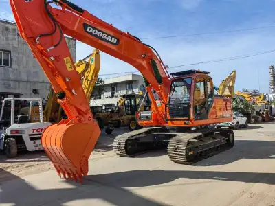 Used Doosan DX225 Excavator photo 4