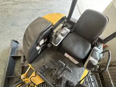 Used Komatsu PC35 Mini Excavator photo 7