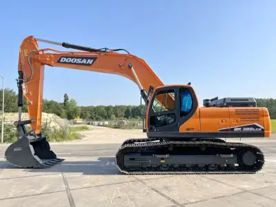Used Doosan DX300LC Excavator photo 2