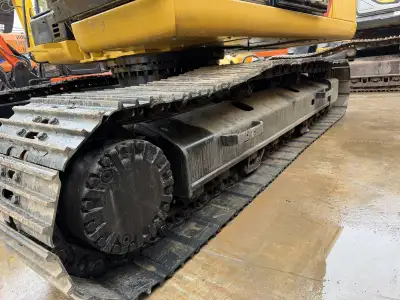 Used Caterpillar 325 Excavator photo 12