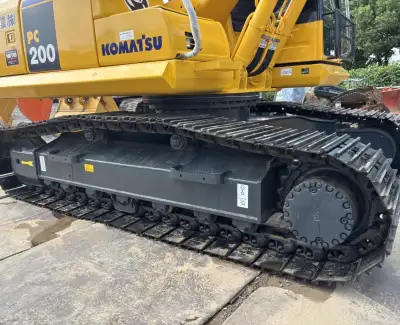 Used Komatsu PC200 Excavator photo 3