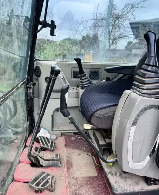 Used Hyundai 60-7 Mini Excavator photo 4