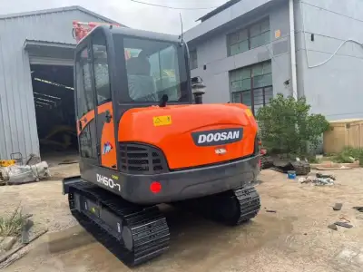 Used Doosan DH60-7 Mini Excavator photo 4