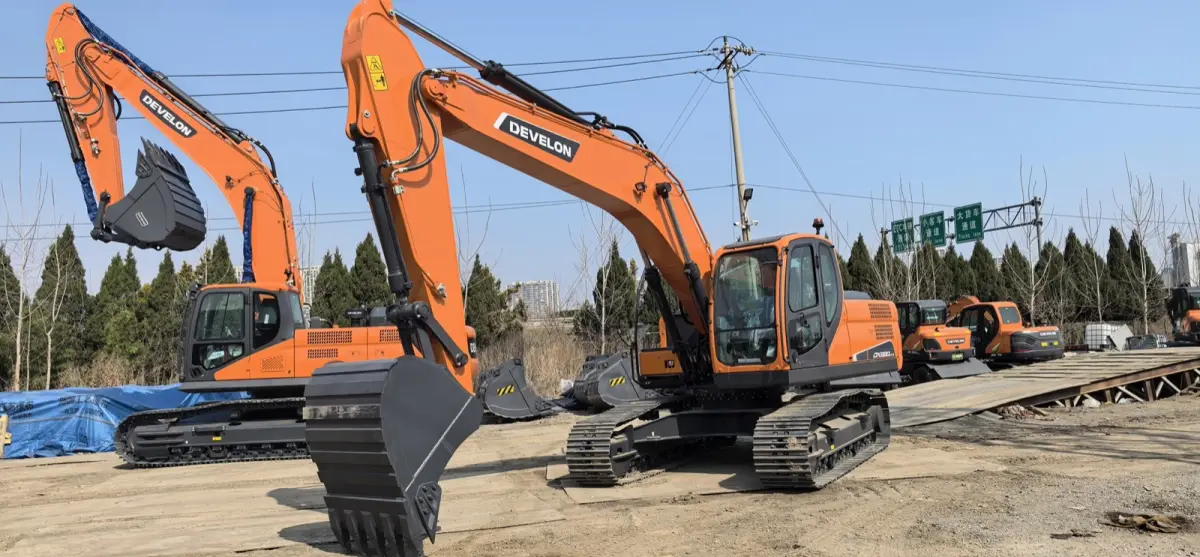 Used Doosan DX220LCA-2N Excavator photo 1