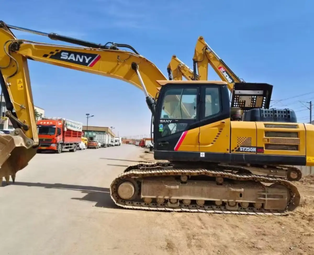 Used SANY 255H Excavator photo 1