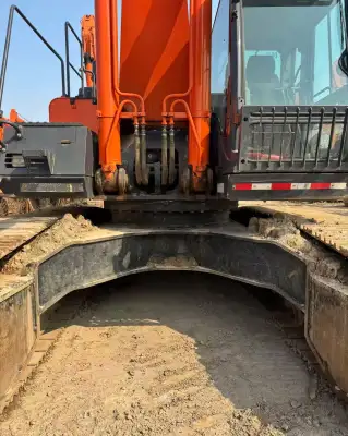 Used Hitachi ZX490 Excavator photo 2