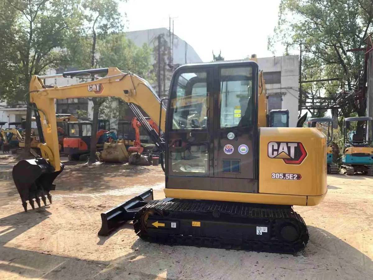 Used Caterpillar 305.5E2 Mini Excavator photo 1