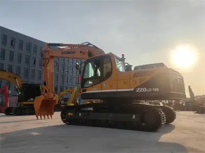 Used Hyundai 220LC-9S Excavator