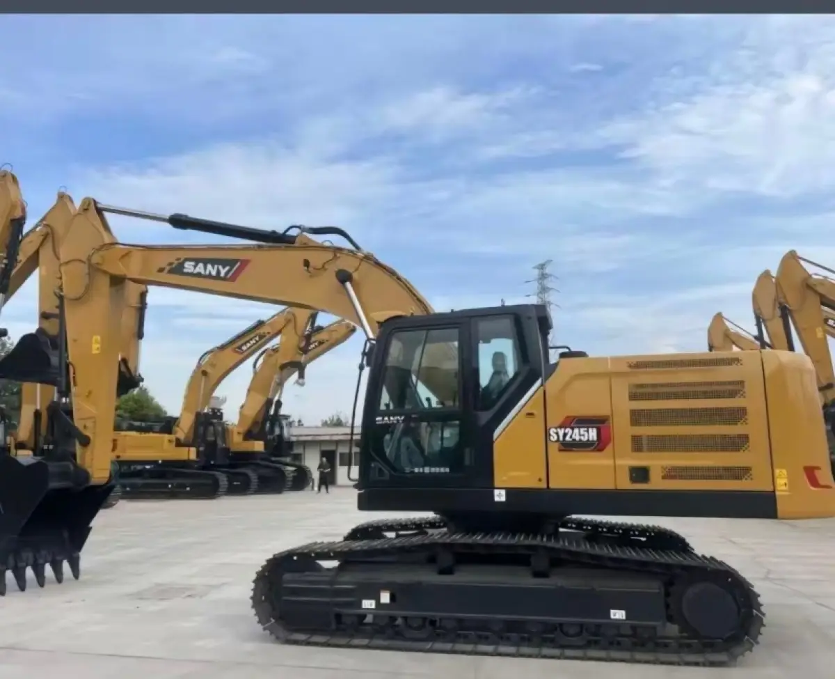 Used SANY 245H Excavator photo 1