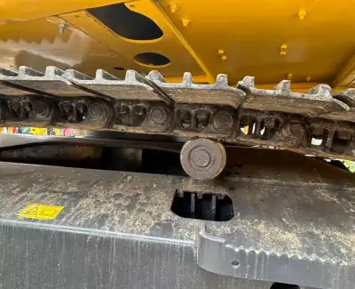 Used Komatsu PC200 Excavator photo 11