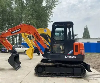 Used Doosan DH55 Mini Excavator photo 3