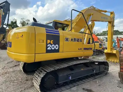 Used Komatsu PC220-7 Excavator photo 3
