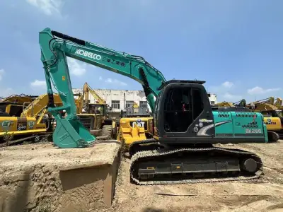 Used Kobelco SK200 Excavator photo 3