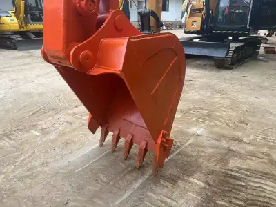 Used Hitachi 120 Excavator photo 3