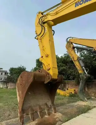 Used Komatsu PC600LC Excavator photo 2