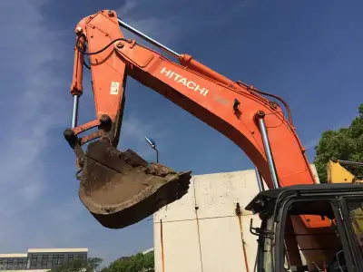 Used Hitachi ZX470 Excavator photo 4