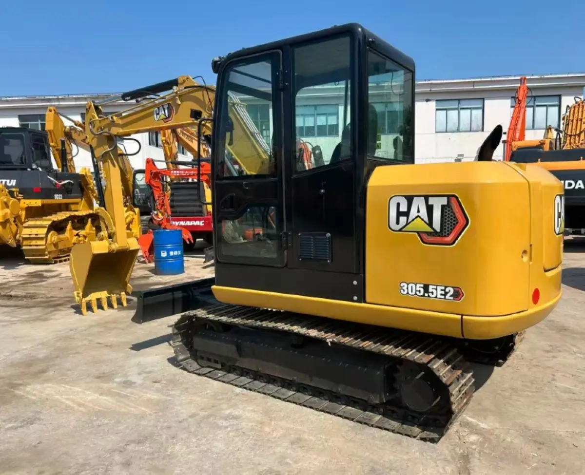 Used Caterpillar 305.5 Mini Excavator photo 1