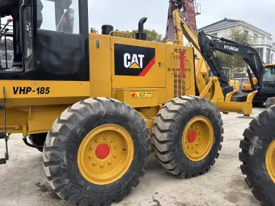 Used Caterpillar 140 Motor Grader photo 9