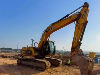 Used JCB 220 Excavator photo 2