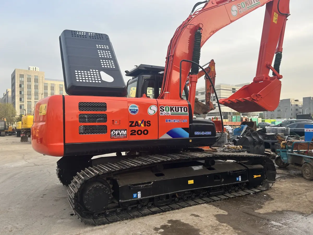 Used Hitachi 200 Excavator photo 1