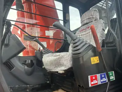 Used Hitachi 200 Excavator photo 10