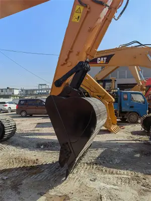 Used Hyundai 305 Excavator photo 5