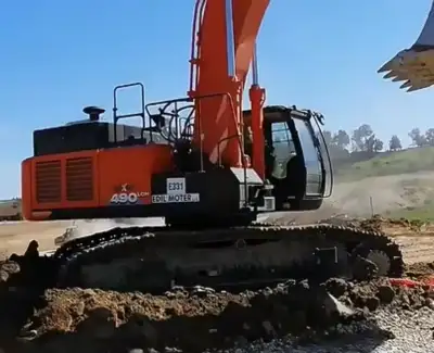 Used Hitachi 490 Excavator photo 4