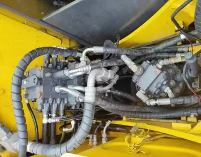 Used Komatsu PC70 Excavator photo 7
