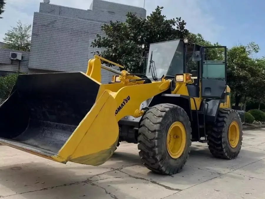 Used Komatsu WA320 Wheel Loader photo 1