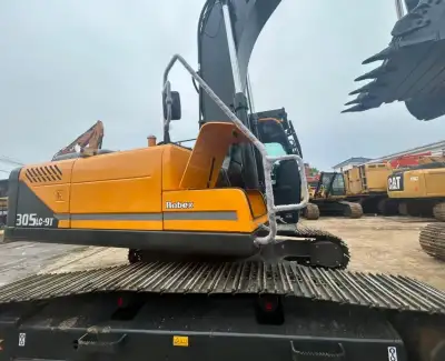 Used Hyundai 305LC-9T Excavator photo 2