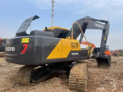 Used Volvo EC210 Excavator photo 2