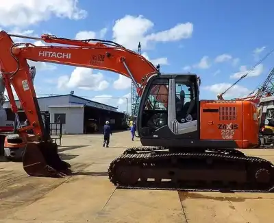 Used Hitachi ZX225USR Excavator photo 5