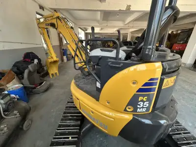 Used Komatsu PC35 Mini Excavator photo 8