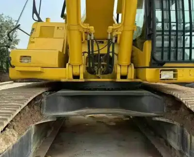 Used Komatsu PC600LC Excavator photo 11