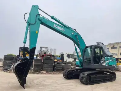 Used Kobelco SK200 Excavator photo 2