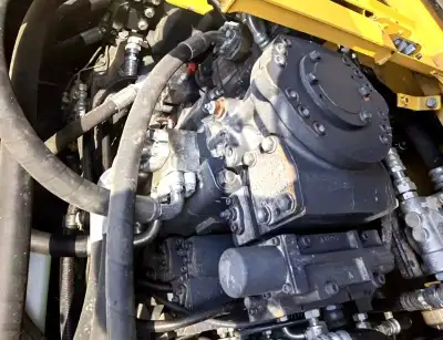 Used Komatsu PC650 Excavator photo 9