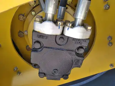 Used SDLG RS8220 Road Roller photo 6