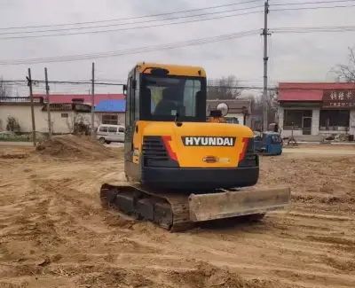Used Hyundai HX60 Mini Excavator photo 2